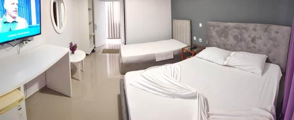 Hotel Elisabet Саранда Экстерьер фото