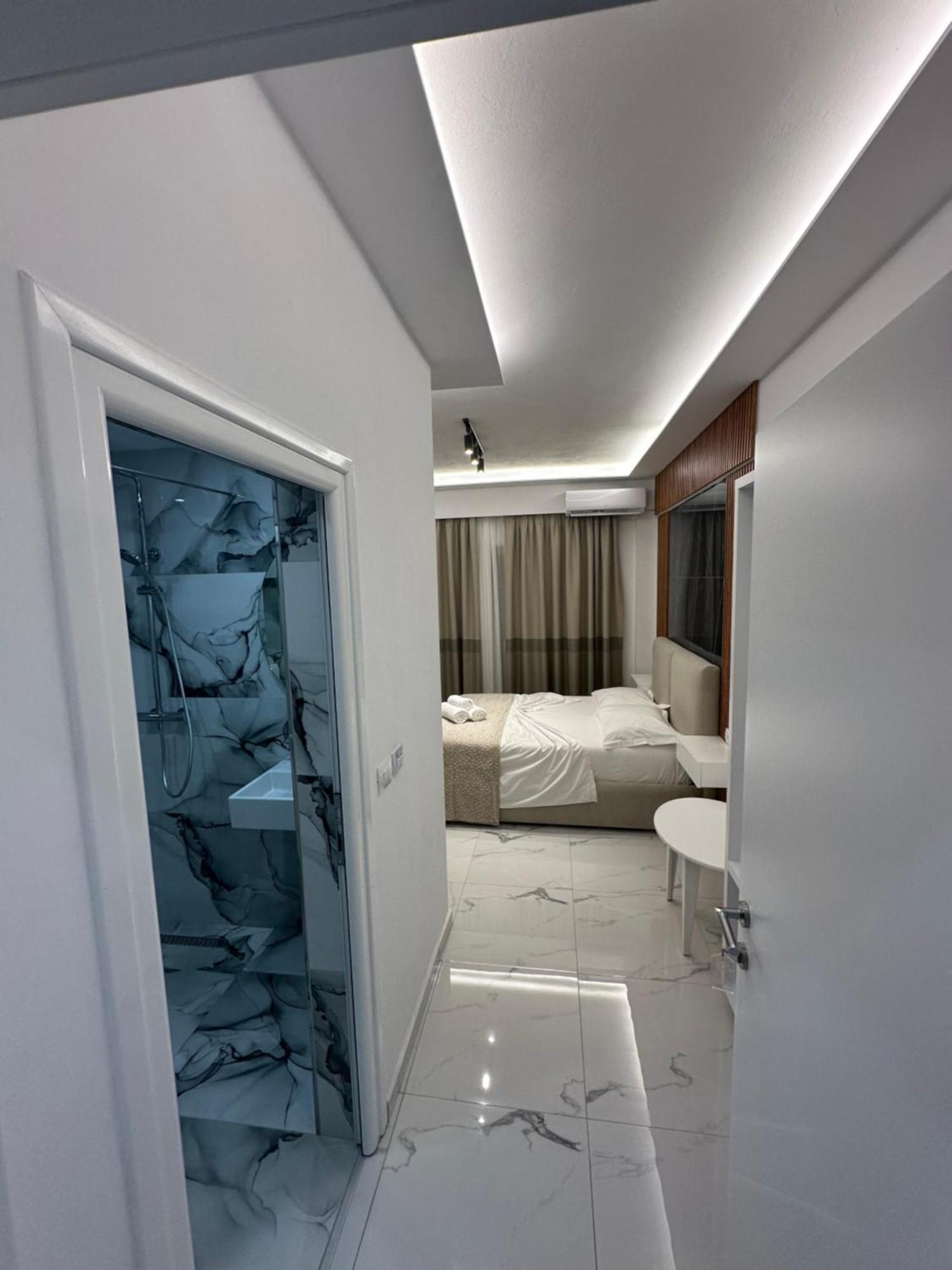 Hotel Elisabet Саранда Экстерьер фото