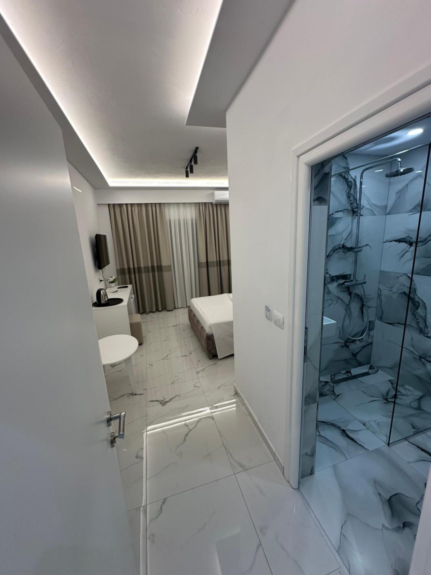 Hotel Elisabet Саранда Экстерьер фото