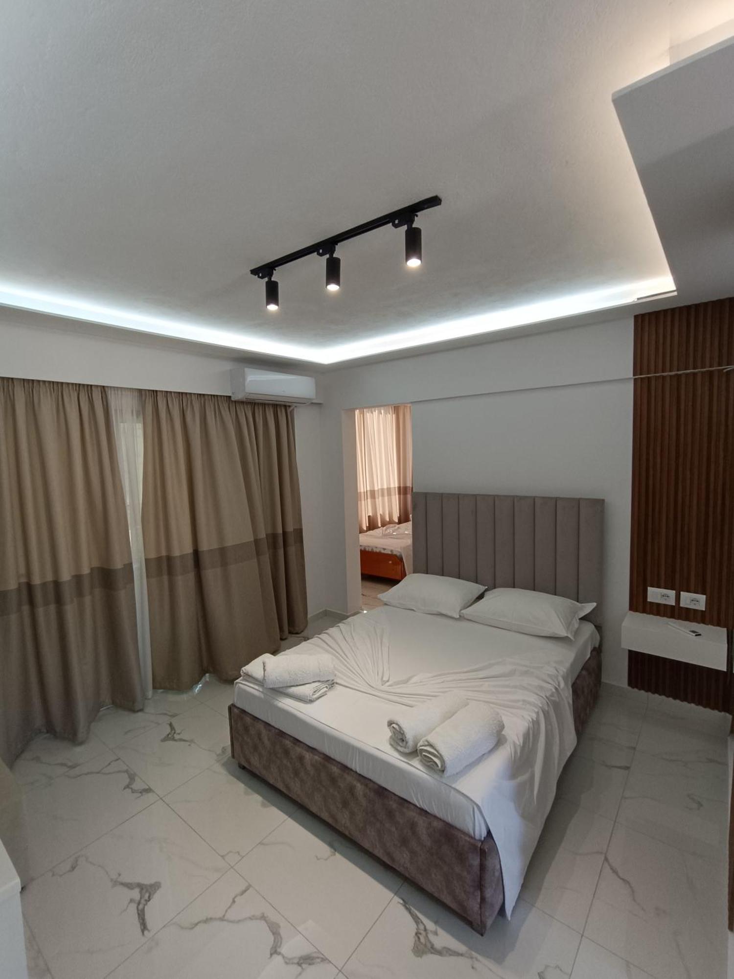 Hotel Elisabet Саранда Экстерьер фото